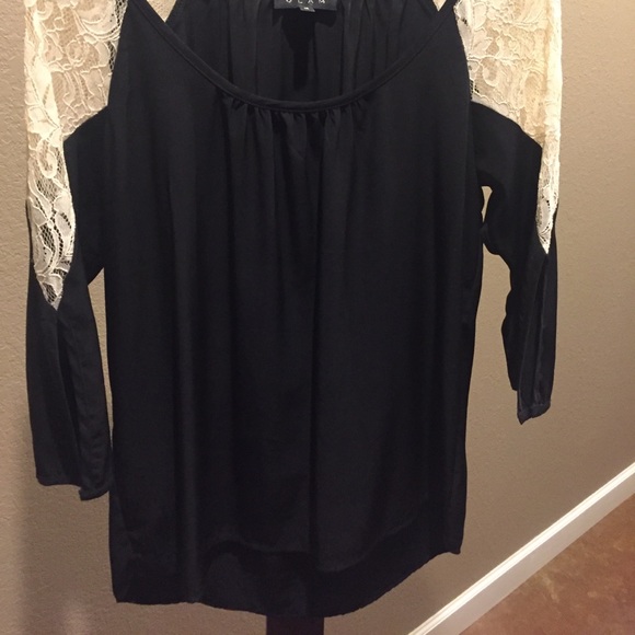 GLAM Top - Picture 2 of 2